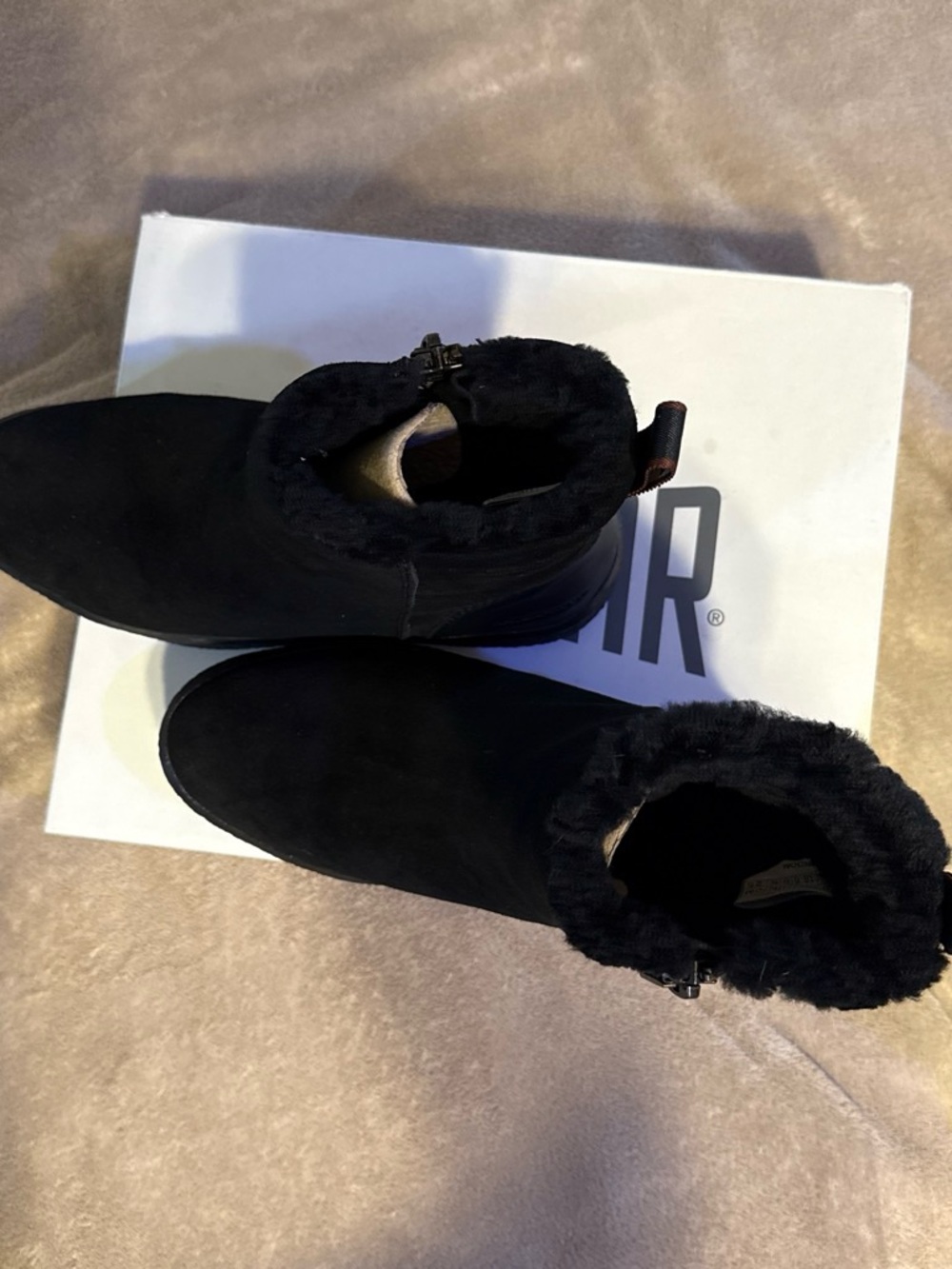 Cougar Black Fur-Trim Ankle Winter Boots for Women